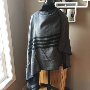 Reversible Black and Gray Poncho